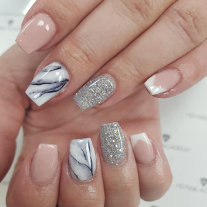 marble-and-pink-nails